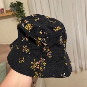 Madewell corduroy bucket hat